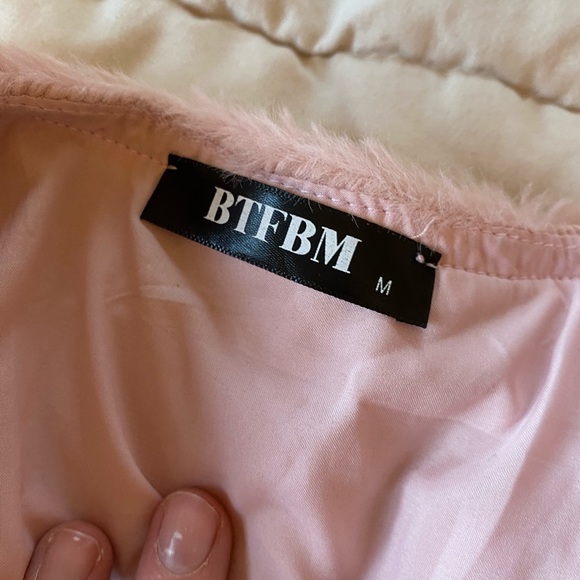 Pink Jacket - Picture 3 of 5